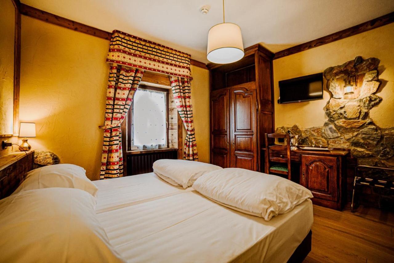 Hotel Jumeaux Breuil-Cervinia Ngoại thất bức ảnh