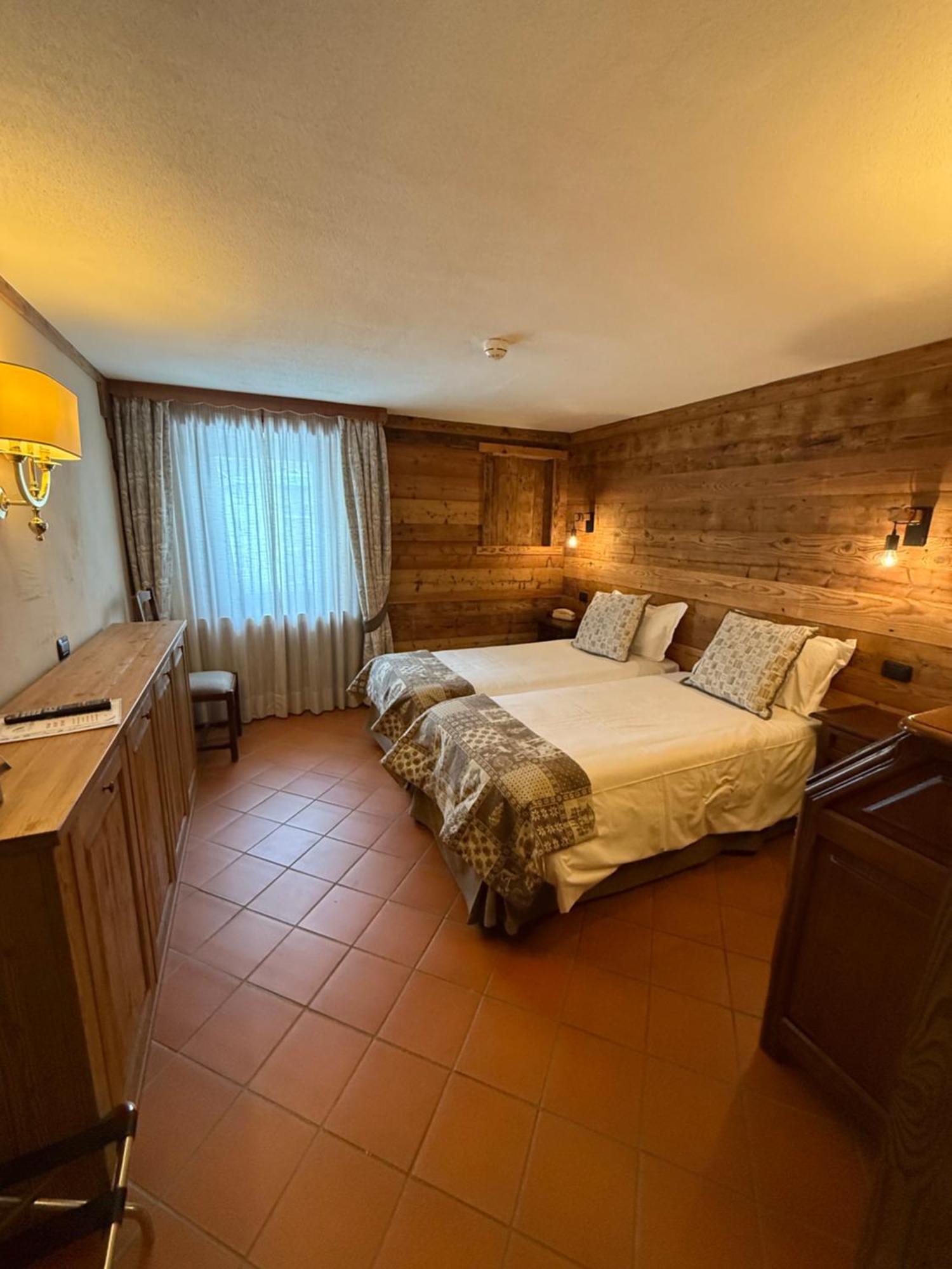 Hotel Jumeaux Breuil-Cervinia Ngoại thất bức ảnh