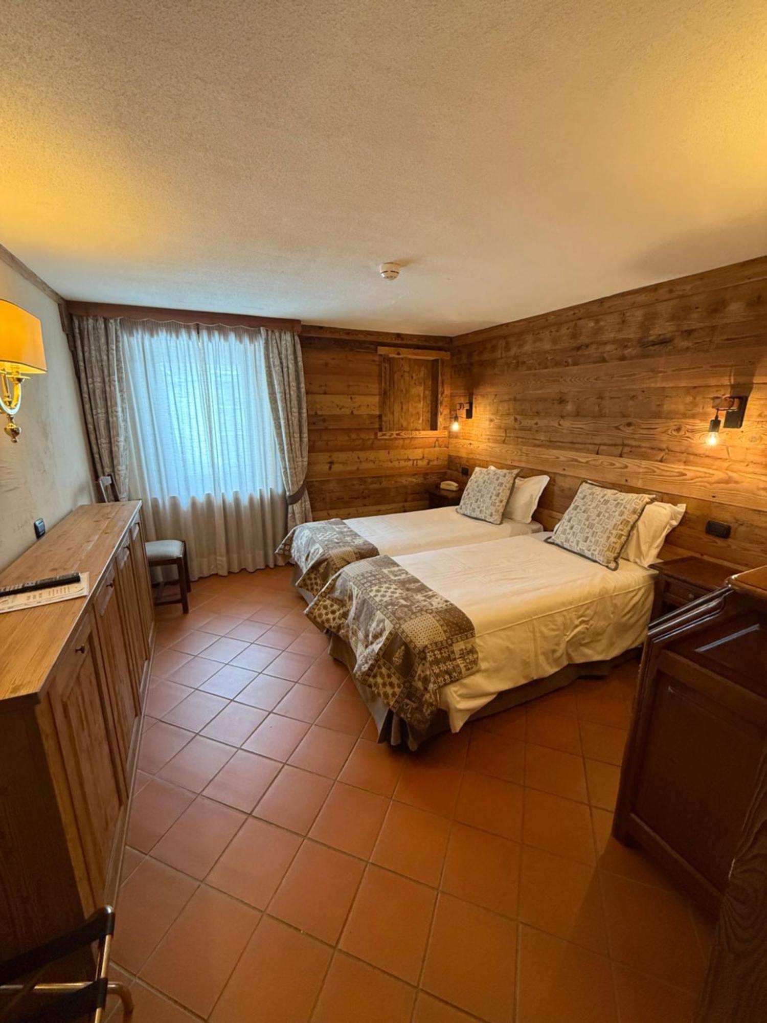 Hotel Jumeaux Breuil-Cervinia Ngoại thất bức ảnh