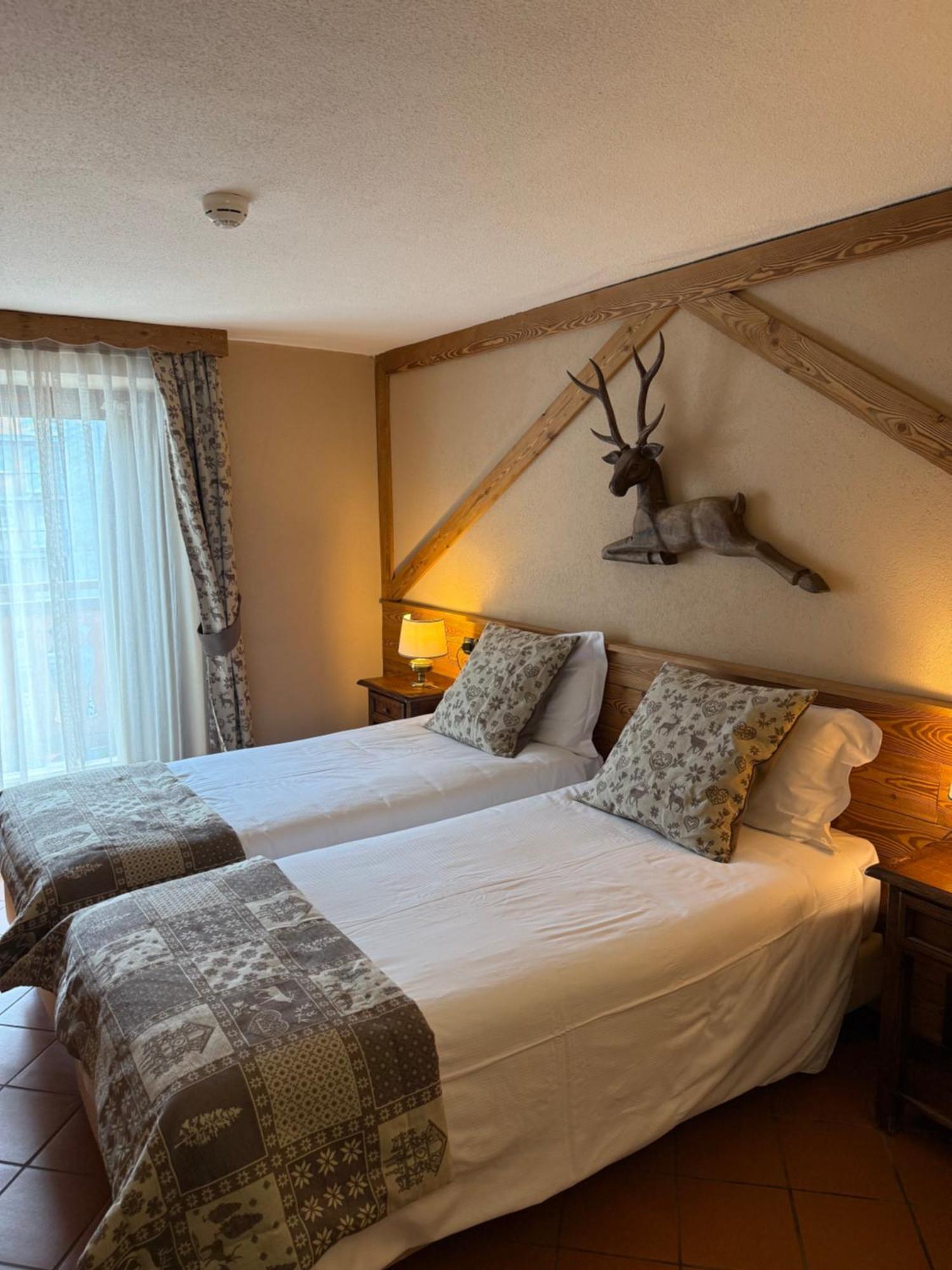 Hotel Jumeaux Breuil-Cervinia Ngoại thất bức ảnh